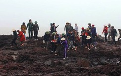 Đi bắt ốc, người đàn ông bị sóng biển cuốn trôi