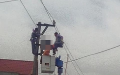 Phát hiện thi thể người đàn ông lơ lửng trên dây điện