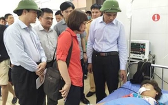 Container va chạm xe khách, 3 người thương vong