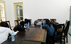 Hà Nội: Bắt quả tang nữ nhân viên massage kích dục cho khách