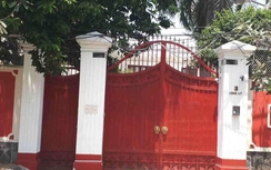 Đang khám xét nhà bà Hứa Thị Phấn