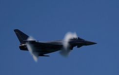 Máy bay chiến đấu NATO "vô tình" bắn tên lửa gần biên giới Nga