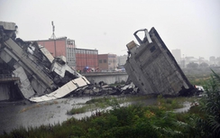 Cảnh tượng như ngày tận thế tại hiện trường vụ sập cầu tại Italia