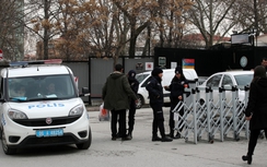 Giữa lúc căng thẳng, ĐSQ Mỹ tại Thổ Nhĩ Kỳ bị tấn công