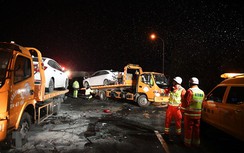 Đâm xe liên hoàn tại trạm thu phí ở Trung Quốc