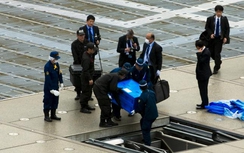 Bắt kẻ điều khiển máy bay hạ cánh xuống Văn phòng Thủ tướng Nhật