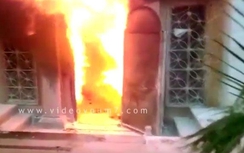 Bị mất việc, nhân viên quán bar đánh bom giết 16 người