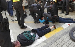 5 người Trung Quốc cướp cửa hàng súng Bangkok bị bắn hạ