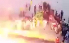 IS đánh bom tại sân vận động, gần trăm người thương vong