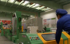 Triều Tiên: 180 PV nước ngoài thăm nhà máy lương 170 USD/tháng