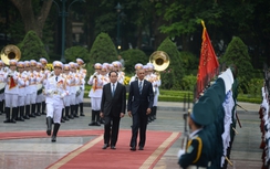 Ngày làm việc như con thoi của Tổng thống Mỹ tại Việt Nam