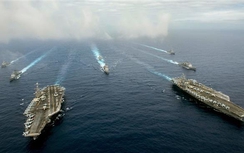 Mỹ điều hai siêu tàu sân bay, thách thức Trung Quốc