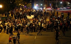 Video cảnh sát Mỹ bắn người da đen dẫn đến biểu tình