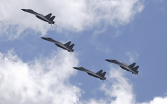 Trung Quốc "dằn mặt" Nhật, điều máy bay quần thảo biển Hoa Đông