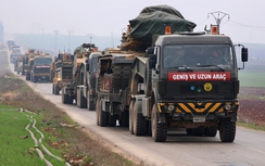 Video xe quân sự Thổ Nhĩ Kỳ nườm nượp tiến vào Syria