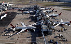 Vụ Anh lục soát máy bay: Bộ Giao thông Nga sẵn sàng phản ứng