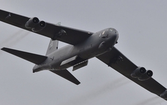 Mỹ đưa oanh tạc cơ B-52 qua Biển Đông