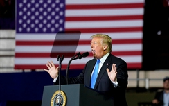 Ông Trump: Đến Nga cũng muốn nhờ Mỹ hỗ trợ kinh tế