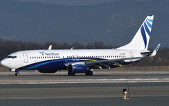 Máy bay Nga chở 173 người phải xả nhiên liệu, hạ cánh khẩn