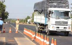 Xe quá tải thản nhiên qua trạm do... cân hỏng