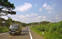 Đường HCM qua Đắk Lắk: Đã thảm xong bê tông nhựa