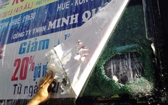 Kon Tum: Chủ tịch chỉ đạo xử lý nghiêm nạn ném đá xe khách