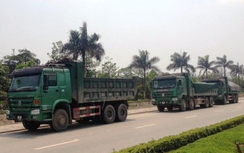 CSGT Thanh Hóa "xích" tại chỗ 4 xe Howo cải tạo thùng hàng