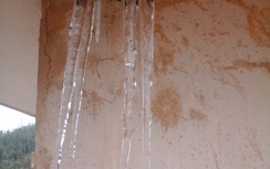Thanh Hóa có tuyết rơi, nước đóng băng