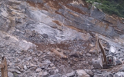 Thanh Hoá: Sập mỏ đá, 2 người thương vong