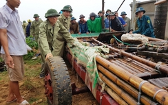 Tin bão số 3 mới nhất: Thanh Hóa "căng mình" chống đỡ