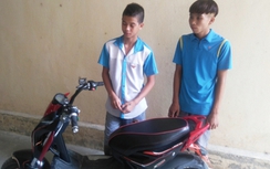 Không có tiền chơi game, rủ nhau đi cướp xe máy điện