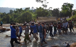 Nhận dạng 2 nạn nhân vụ sạt lở đất qua nốt ruồi, vết mổ