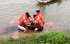 Nam sinh lớp 9 đuối nước trên sông Bưởi