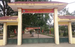 Cảnh cáo hiệu trưởng cho học sinh nghỉ học đi giao lưu