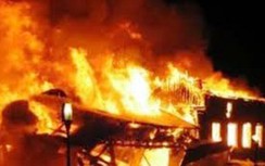 Trộm đồ bất thành, châm lửa đốt nhà gia chủ