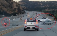 Trả đũa biker, tài xế ô tô gây tai nạn kinh hoàng