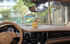 Có nên để đồ chơi trên xe ô tô?