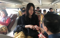 Ấm áp chuyến xe khách miễn phí chiều cuối năm