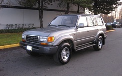 Nhiều xe biển xanh đấu giá, thấp nhất chỉ 20 triệu đồng