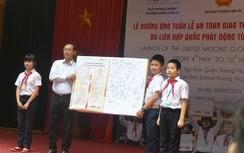 Người lớn phải là tấm gương chấp hành pháp luật ATGT