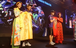 Minh Hằng mặc áo dài cho tay đua 9 lần vô địch thế giới