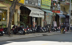 Người đàn ông mang theo súng ngắn bị chém gục ở Sài Gòn