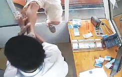 Bộ NN-PTNT yêu cầu xử lý nghiêm kiểm lâm đánh nhân viên thu phí