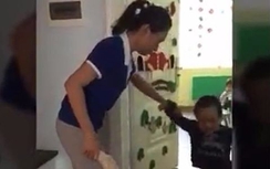 Bé trai bị cô giáo mầm non bạo hành chưa đi học trở lại