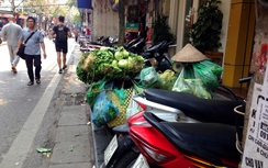 Sau chiến dịch dẹp vỉa hè, phố cổ Hà Nội lại bị chiếm dụng