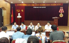 Phát hiện giáo viên coi thi tuồn đề thi Toán lớp 10 ra ngoài