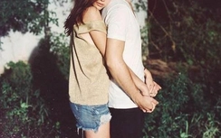 Chia tay rồi sao cứ làm khổ nhau như vậy?