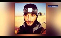 Mẹ kẻ khủng bố Paris nhận được tin nhắn báo tử của con trai