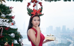 "Bỏng mắt" với loạt hình giáng sinh nóng bỏng của hot girl thổ dân