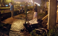 Bị tàu hỏa kéo lê 30m, một người nguy kịch